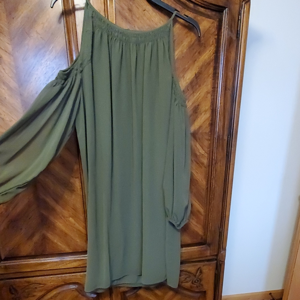 Women's peep shoulder dress